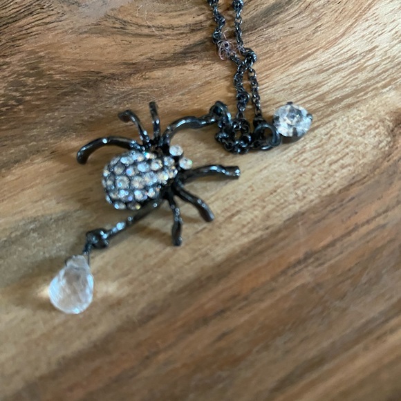 Betsey Johnson Spider Necklace - Picture 2 of 6